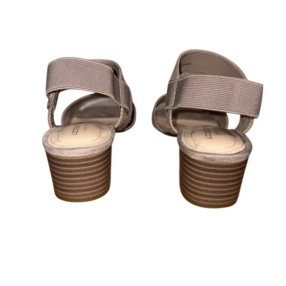 Liz Claiborne LC Clashing Low Heel Sandal Beige Suede Gold Accents Size 6.5 - Picture 3 of 10